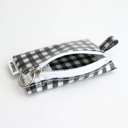 FLAT POUCH MINI #GINGHAM BLACK [TMB-2352A]