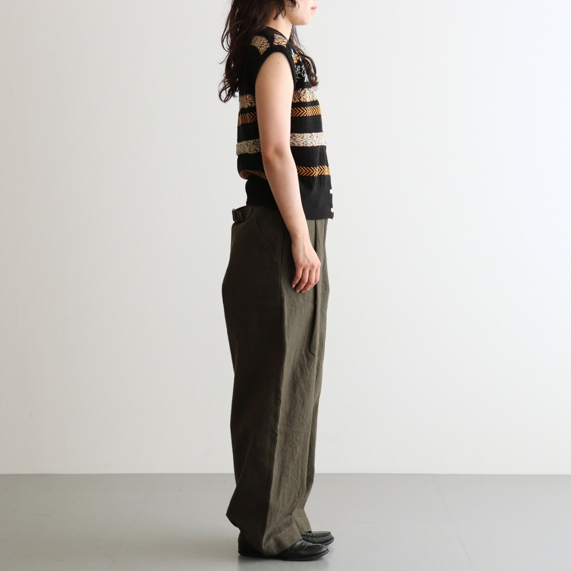 Flower Jacquard Knit Vest #Black [261806]