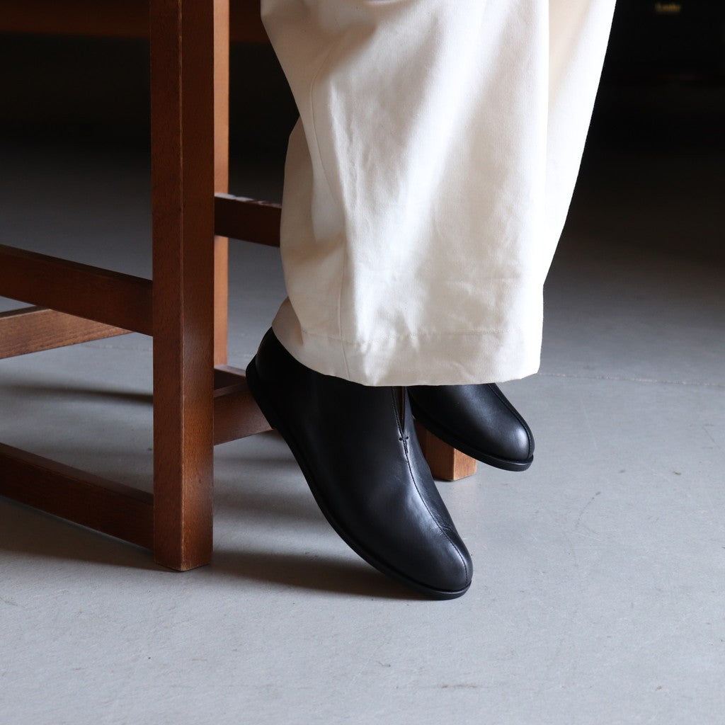 Gypsy - Smooth kip leather #BLACK [AU_01_81]
