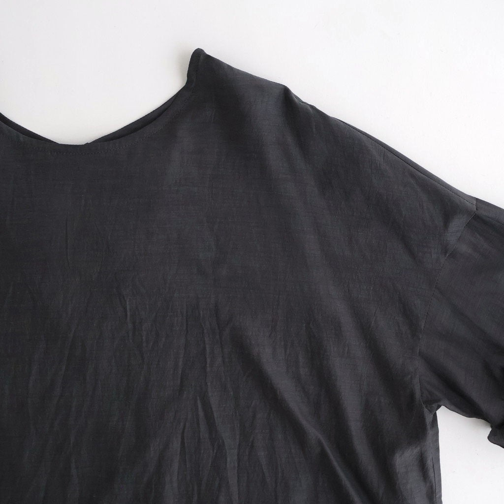 葉影のリズム：Frilled sleeves blouse #earth charcoal [11261-02307]