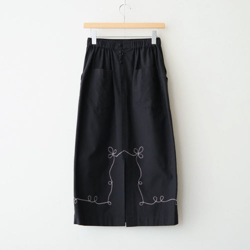 夢詠み Embroidered Peg skirt #Black [26F-SK144-CWF]