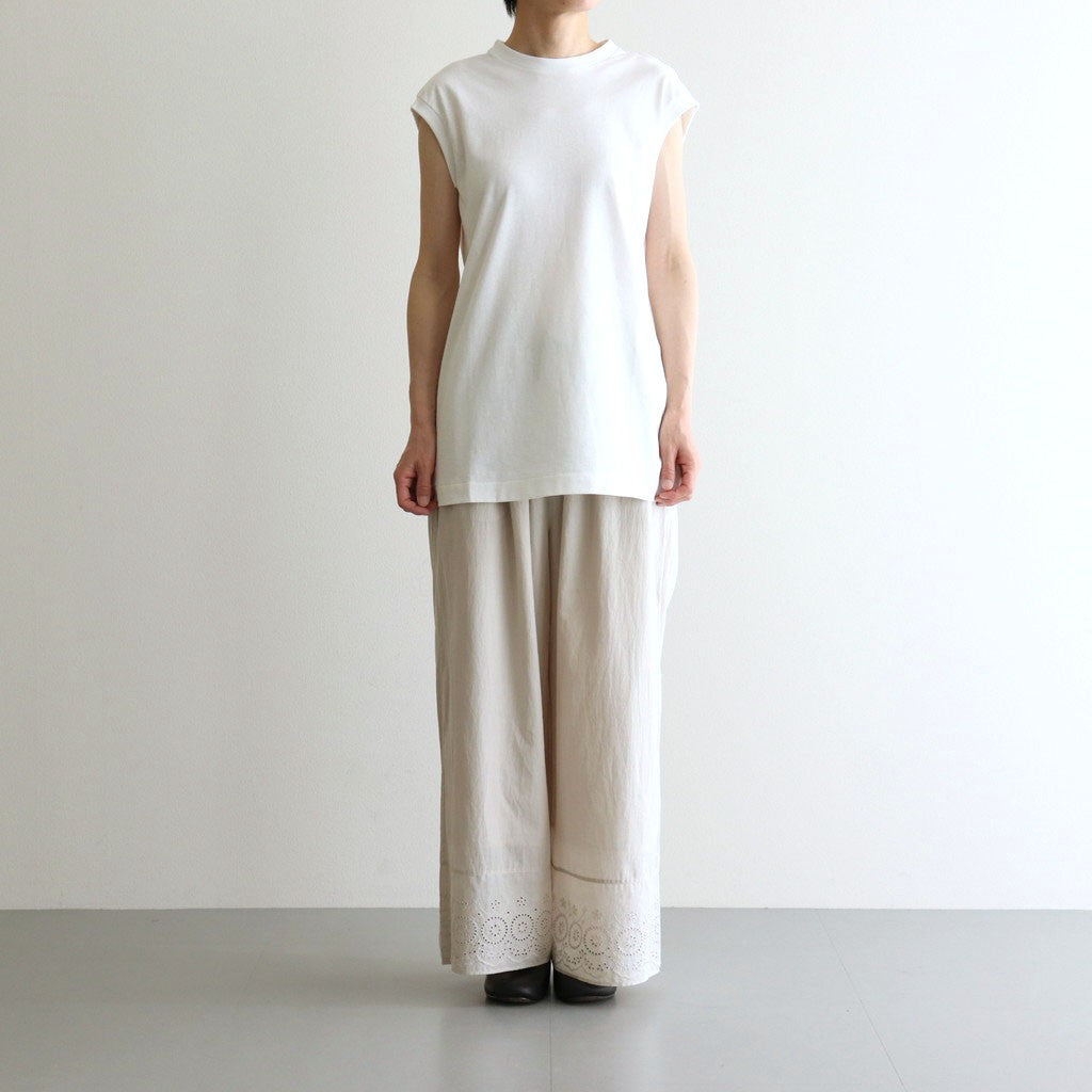 Sleeveless top #White [TLF-225-cs001-ocj]