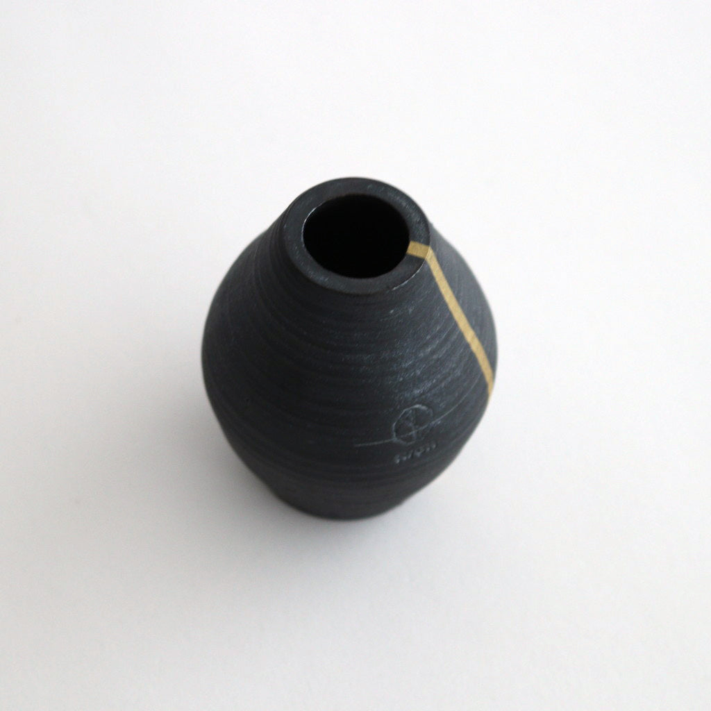 Nut-shaped vase #Assort [2409-111]