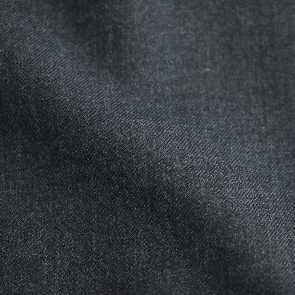 WOOL SERGE 2TUCK TAPERED EASY PANTS #9800 CHARCOAL [GNMDS2501WS]