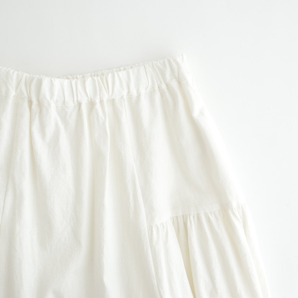 此処にある：ティアードスカート #off white [13261-03212]