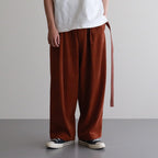 男性モデル(スワダ):180cm　68kg　着用サイズ:4