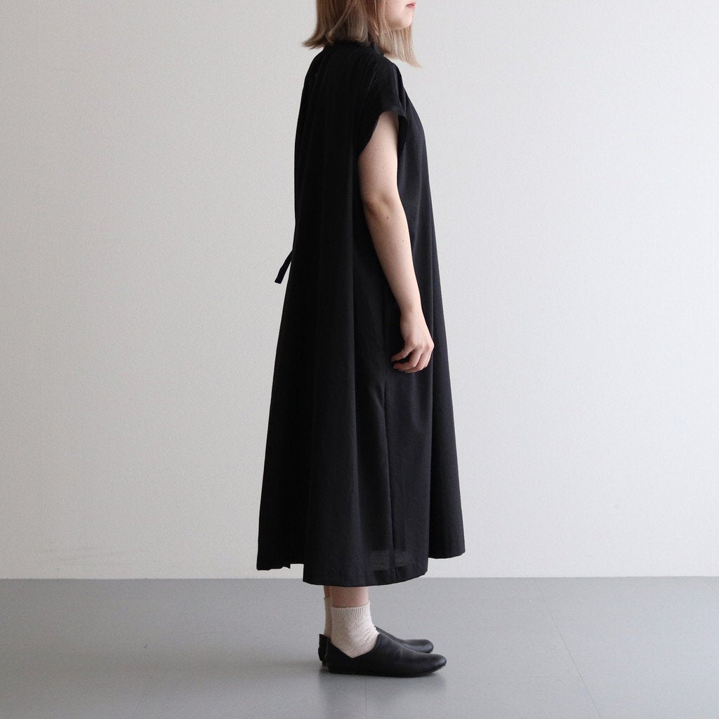 静寂の欠片 SLEEVELESS BACK OPEN DRESS #BLACK [TLF-223-OP011-LA] _